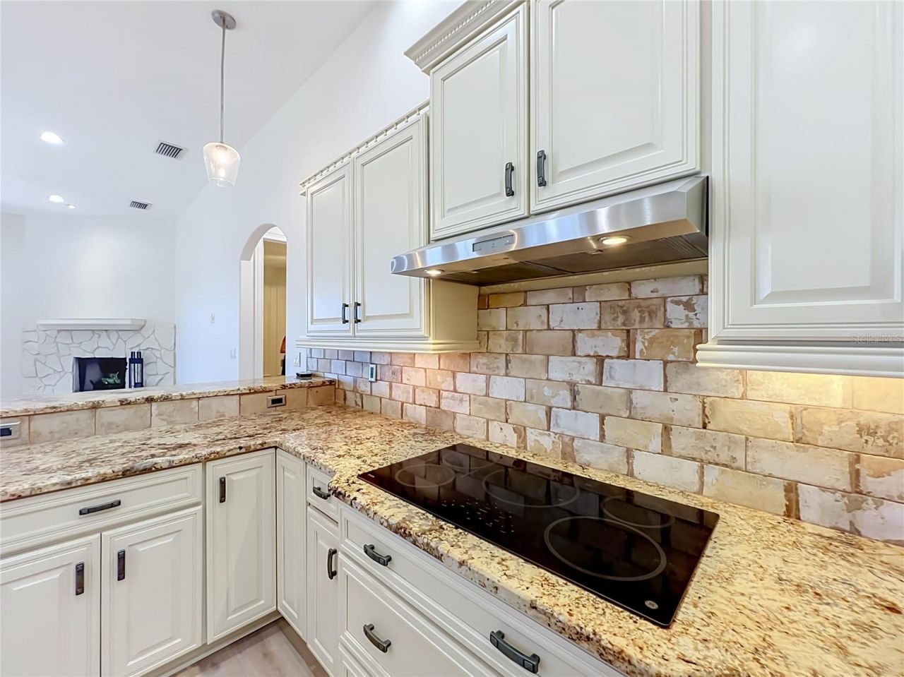 1412 Johns Cove Lane, Oakland, FL 34787 Photo