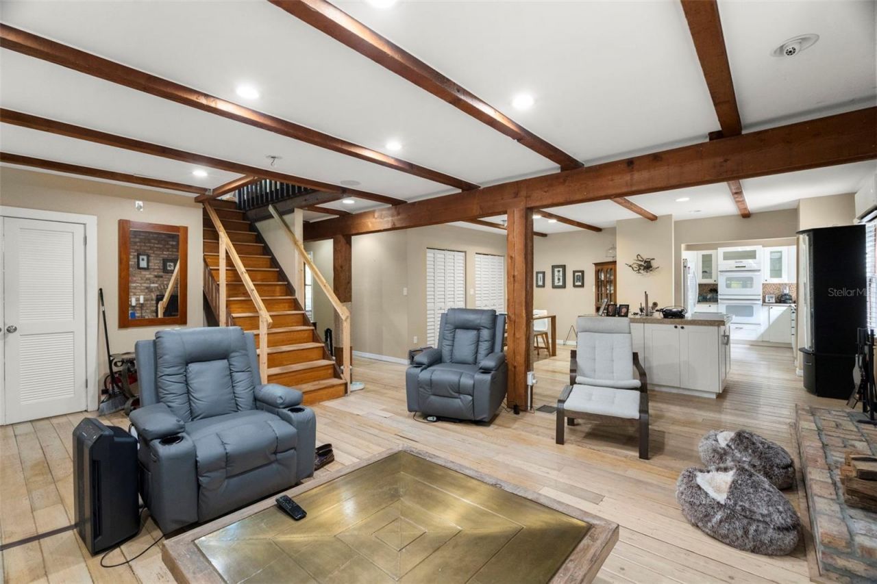 6890 County Road 95, Palm Harbor, FL 34684 Photo