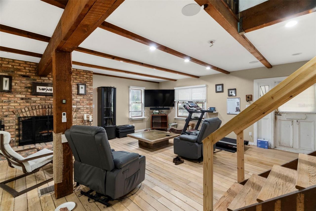 6890 County Road 95, Palm Harbor, FL 34684 Photo