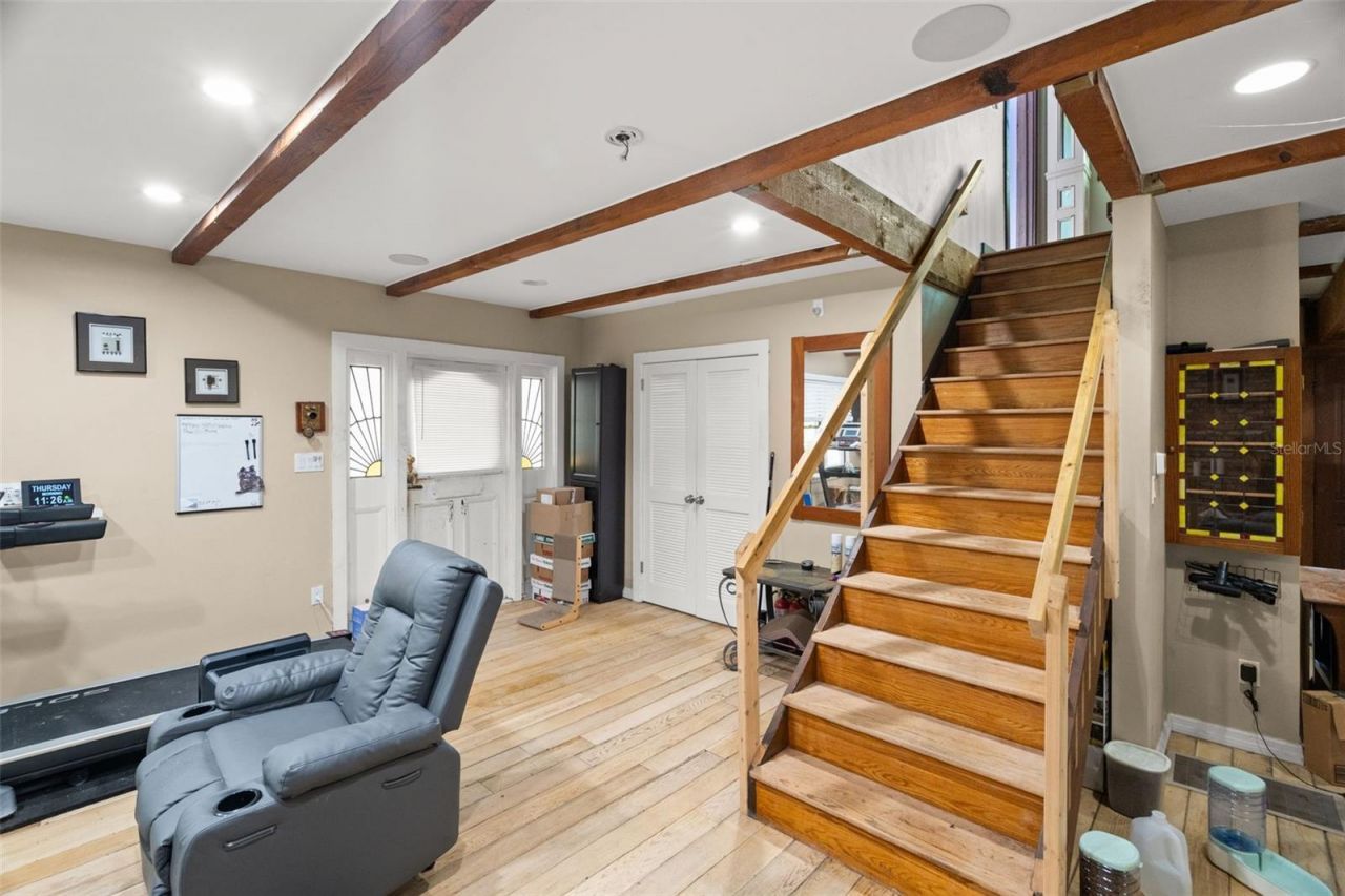 6890 County Road 95, Palm Harbor, FL 34684 Photo