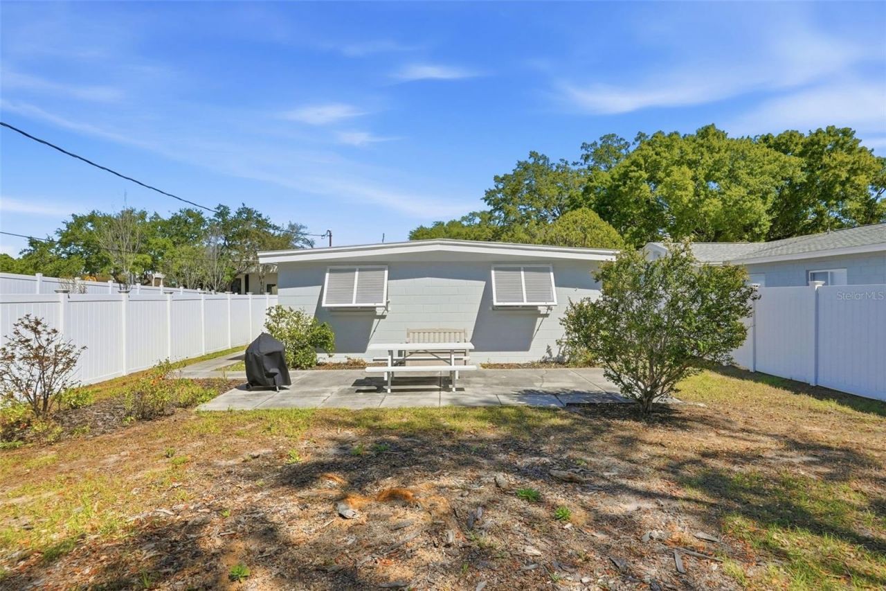 320 93rd Avenue N, Saint Petersburg, FL 33702 Photo