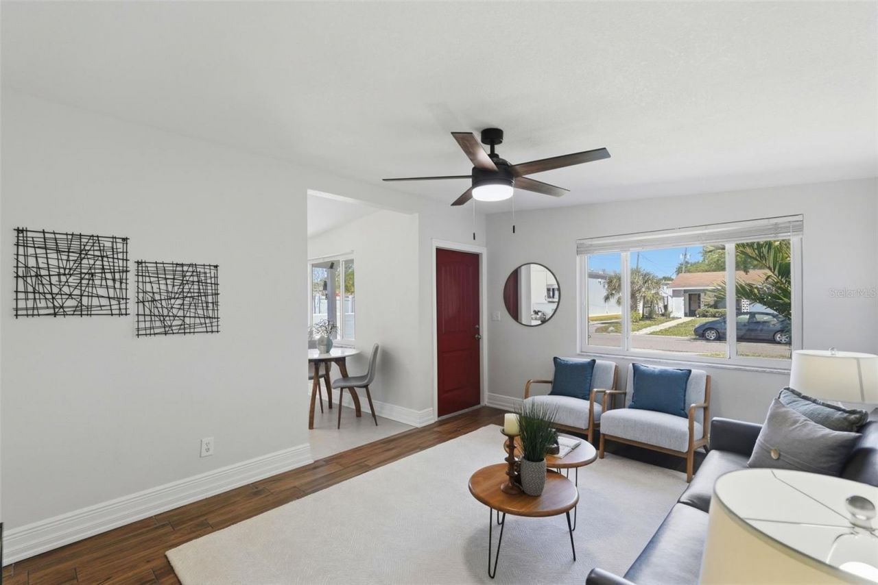 320 93rd Avenue N, Saint Petersburg, FL 33702 Photo