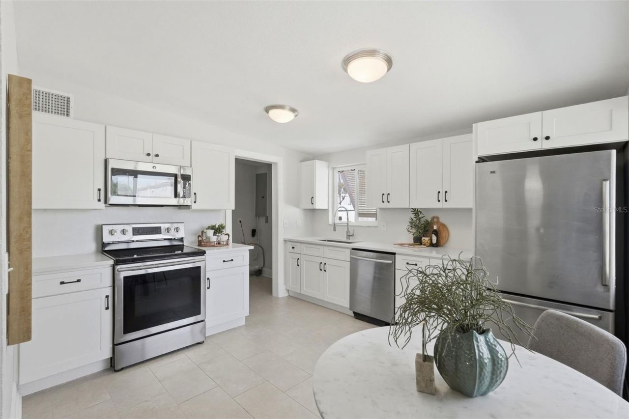 320 93rd Avenue N, Saint Petersburg, FL 33702 Photo