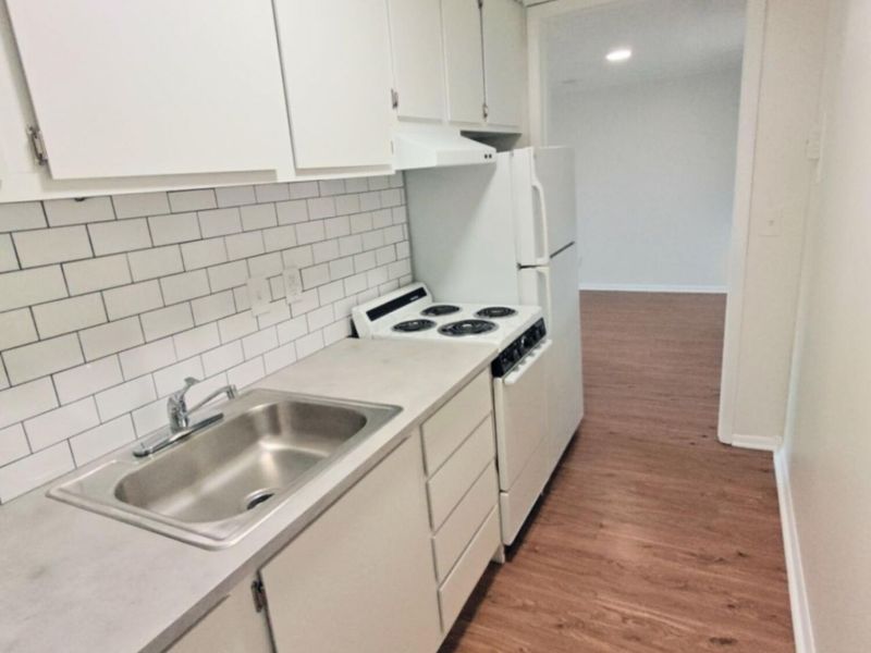 2010 Willoway Court N, Columbus, OH 43220 Photo 2