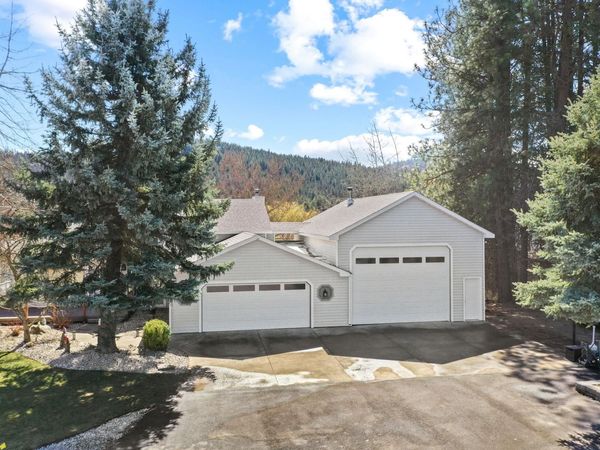 731 Greggs Rd, Newport, WA 99156