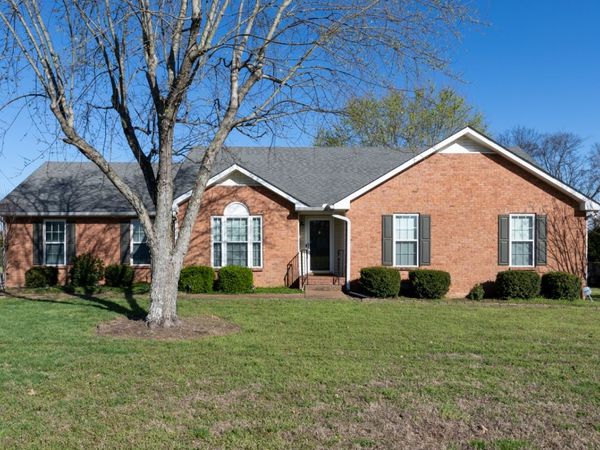 160 Lee Etta Dr , Gallatin, TN 37066
