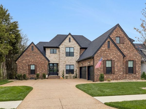 845 Brook Trl , Lebanon, TN 37087