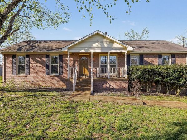 7303 Clearview Dr , Fairview, TN 37062