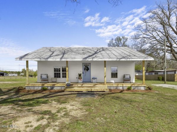 1687 Haw Branch Road, Beulaville, NC 28518