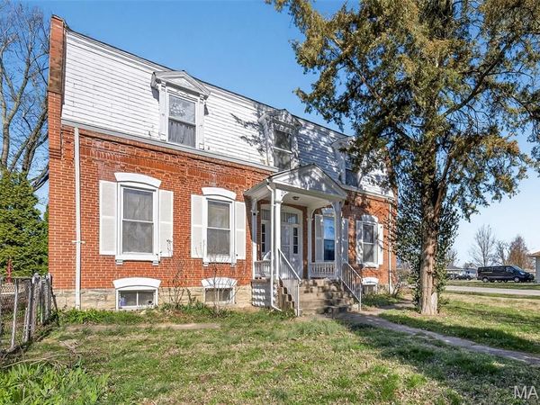 16 Maple Street , St Peters, MO 63376