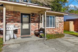 809 Sandpiper Drive photo 4