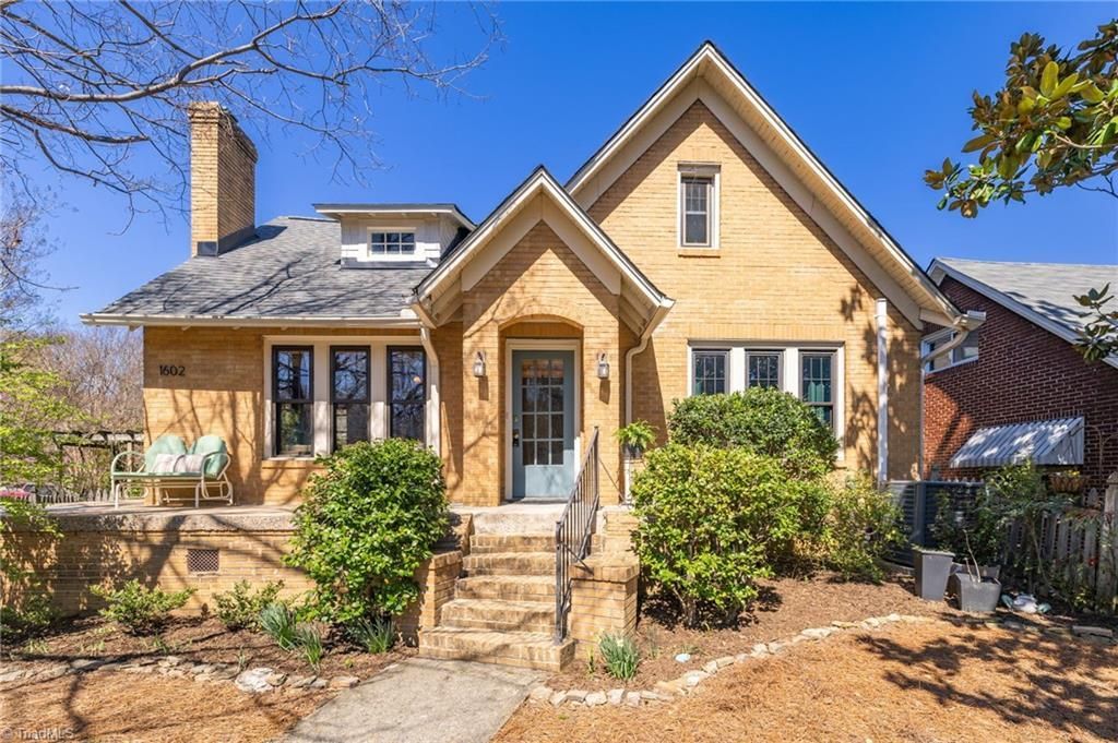 1602 W End Place, Greensboro, NC 27403 Main Photo