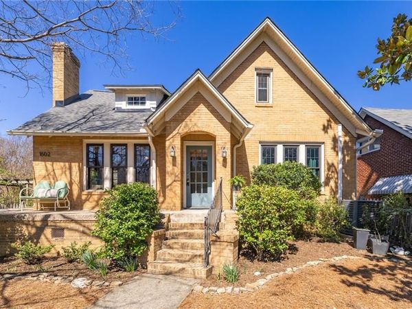 1602 W End Place, Greensboro, NC 27403