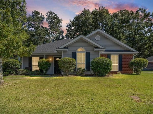 1770 Woodland Hills Drive W, Semmes, AL 36575