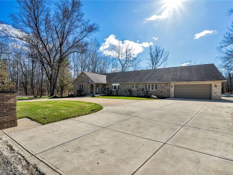 17313 Bennett Road, North Royalton, OH 44133 Photo 3