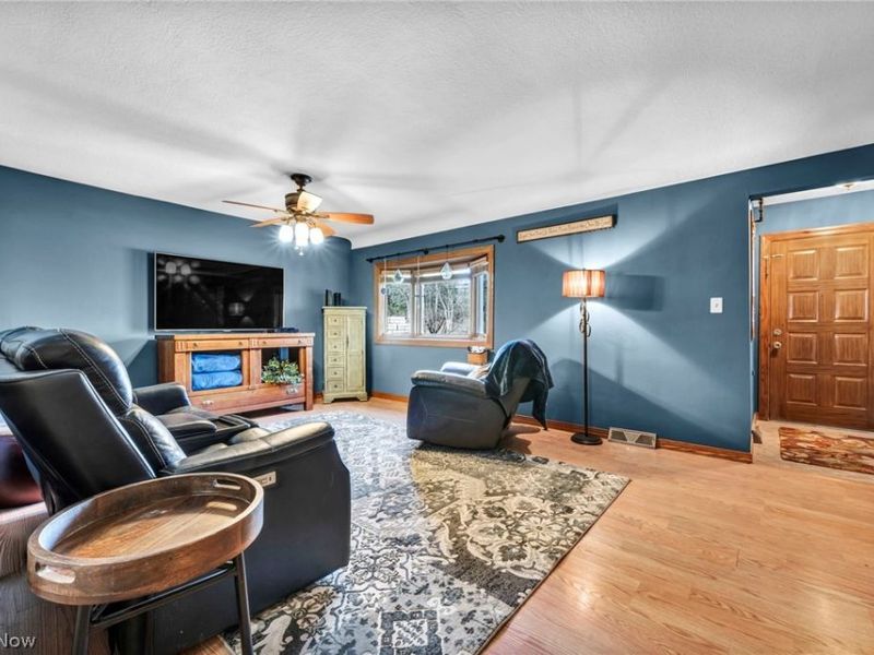 17313 Bennett Road, North Royalton, OH 44133 Photo 4