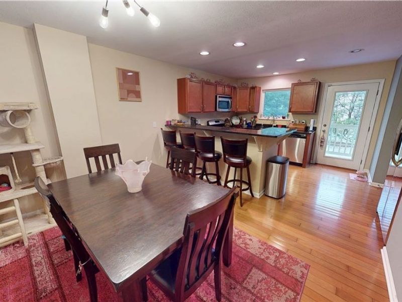1454 E 105th Street, Cleveland, OH 44106 Photo 8