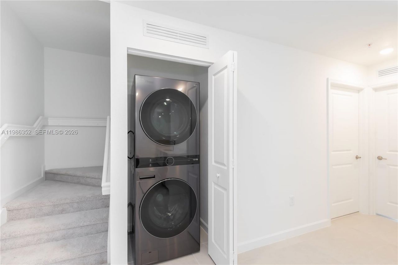 12476 SW 248th St , Unit 8, Miami, FL 33032 Photo