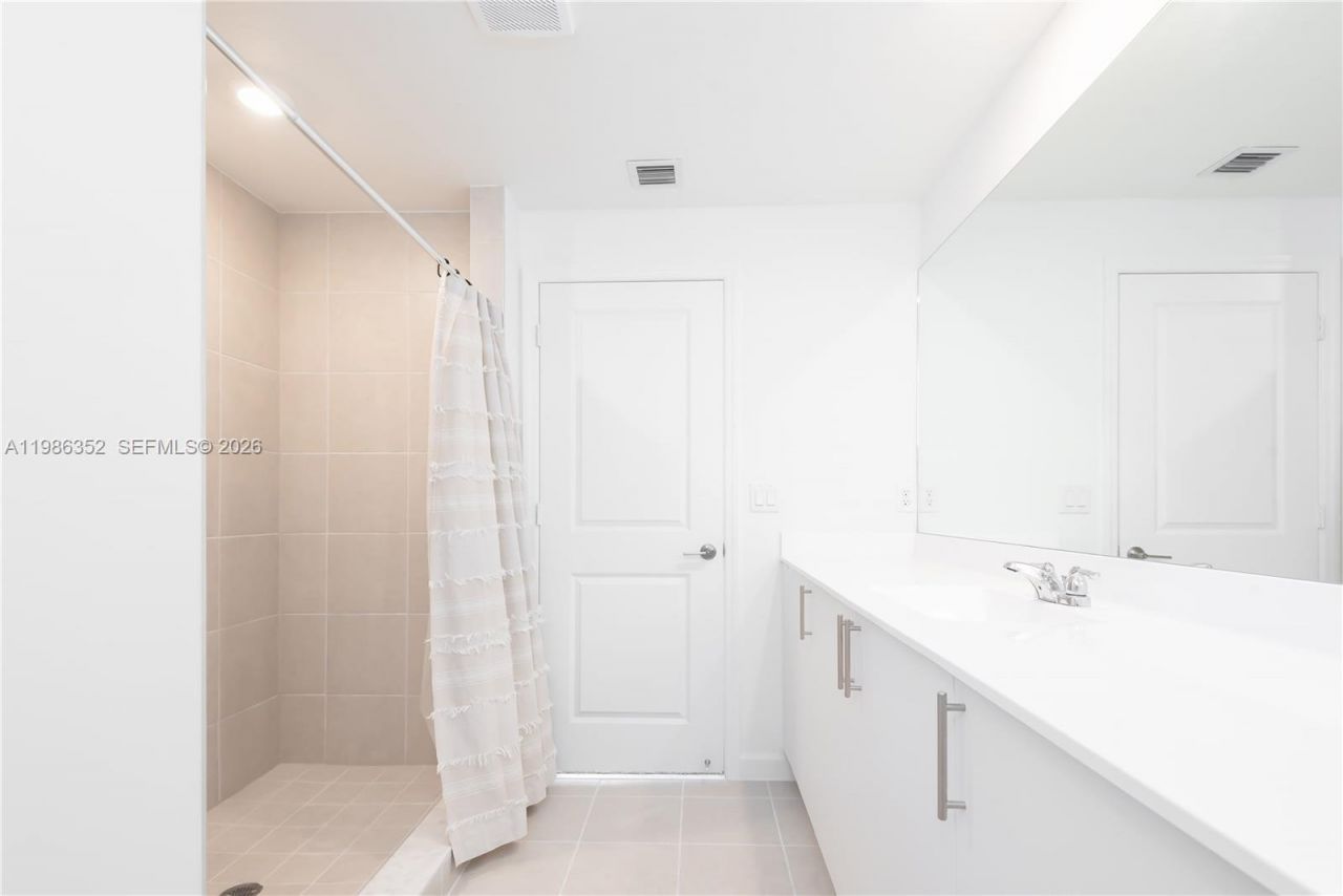 12476 SW 248th St , Unit 8, Miami, FL 33032 Photo