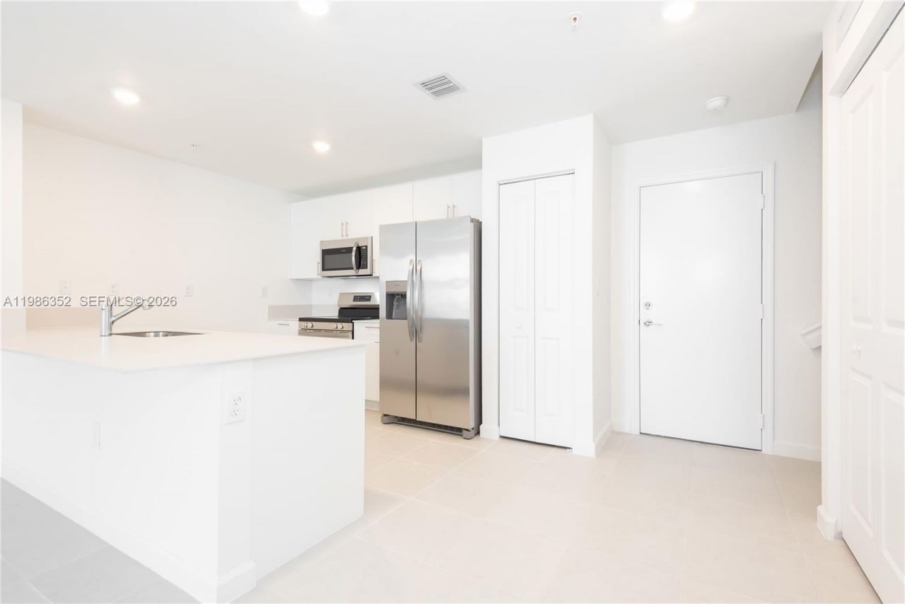 12476 SW 248th St , Unit 8, Miami, FL 33032 Photo