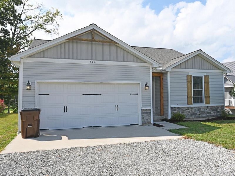 754 Waynoka Drive, Jackson Twp, OH 45171 Photo 2