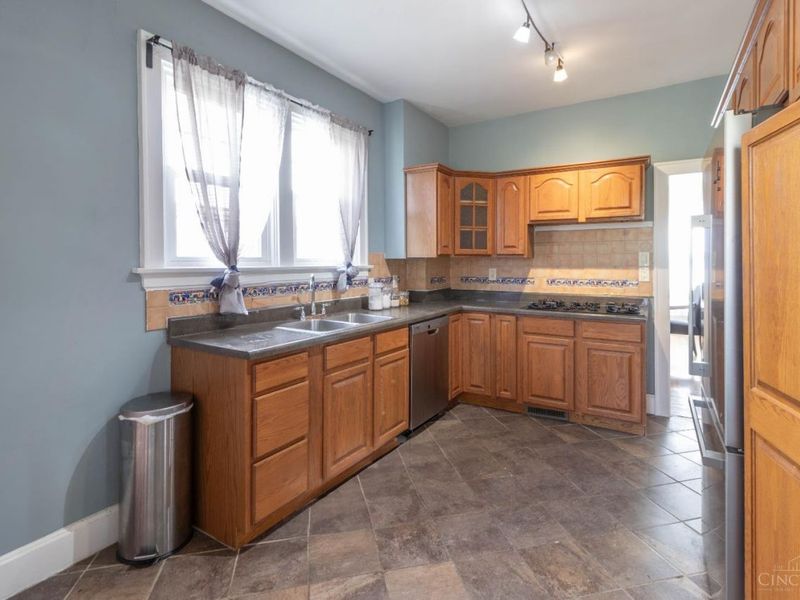 4330 Schulte Drive, Cincinnati, OH 45205 Photo 10