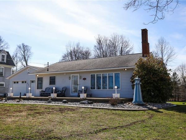 415 N Second St, Conneaut Lake, PA 16316