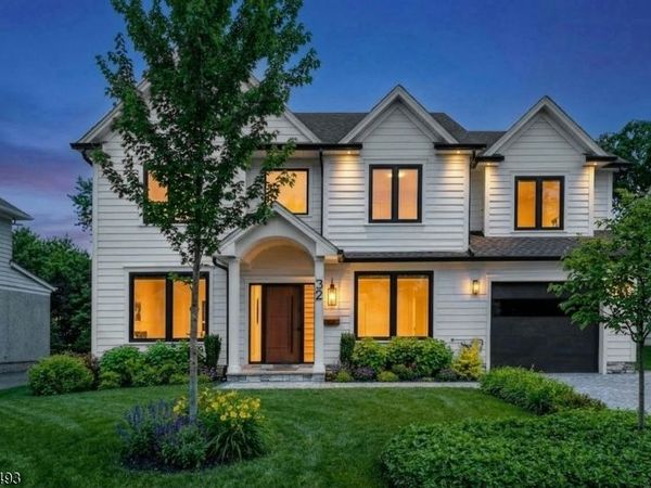 32 Garibaldi St, Bernardsville, NJ 07924