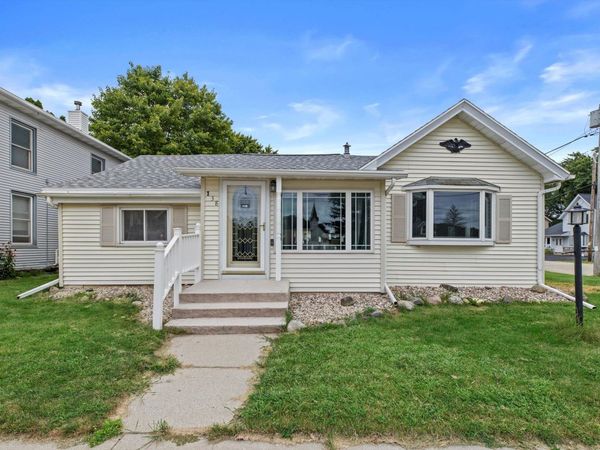 138 E Lehman St, Neosho, WI 53059