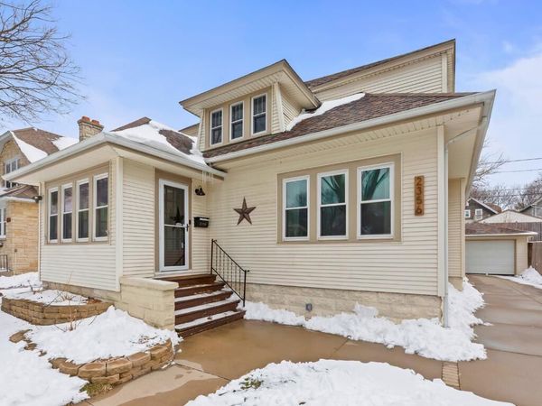 2356 N 66th St, Wauwatosa, WI 53213