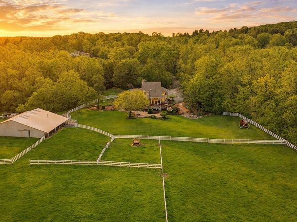 1507 Saint Augustine Rd, Erin, WI 53027