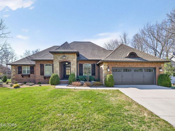 240 Forest Hill Drive , Crossville, TN 38558