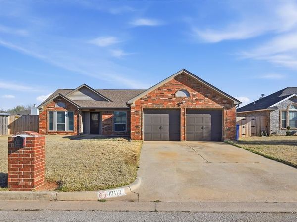 10113 Hollyhead Way, Yukon, OK 73099