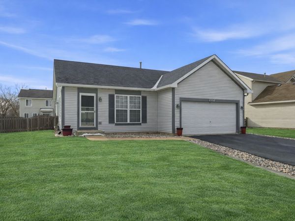 1552 Bluestem Lane, Minooka, IL 60447