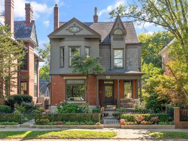 99 E Deshler Avenue, Columbus, OH 43206