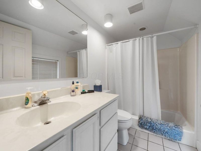 99 E Deshler Avenue, Columbus, OH 43206 Photo 116