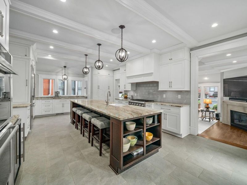 99 E Deshler Avenue, Columbus, OH 43206 Photo 25