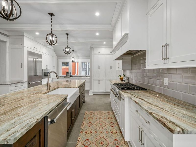 99 E Deshler Avenue, Columbus, OH 43206 Photo 28