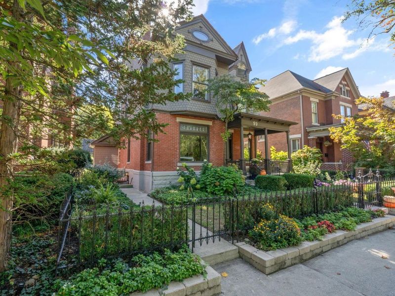 99 E Deshler Avenue, Columbus, OH 43206 Photo 4