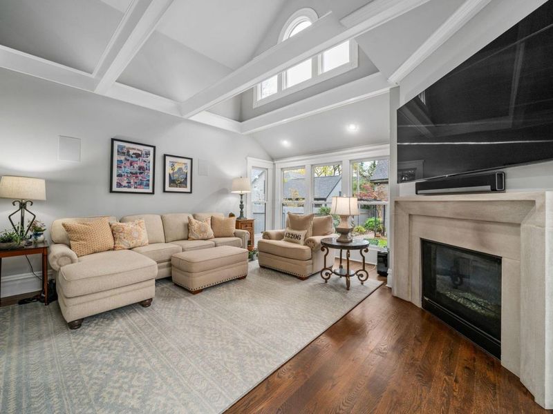 99 E Deshler Avenue, Columbus, OH 43206 Photo 44