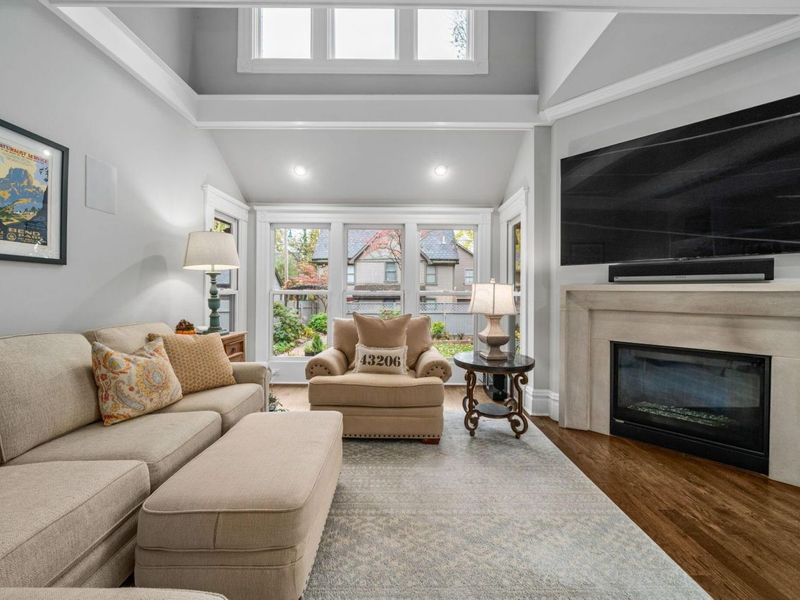 99 E Deshler Avenue, Columbus, OH 43206 Photo 45