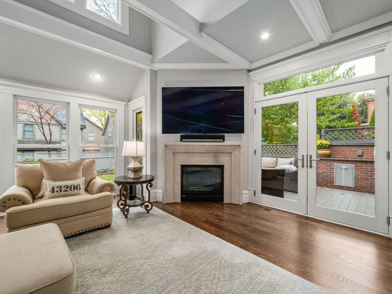 99 E Deshler Avenue, Columbus, OH 43206 Photo 46