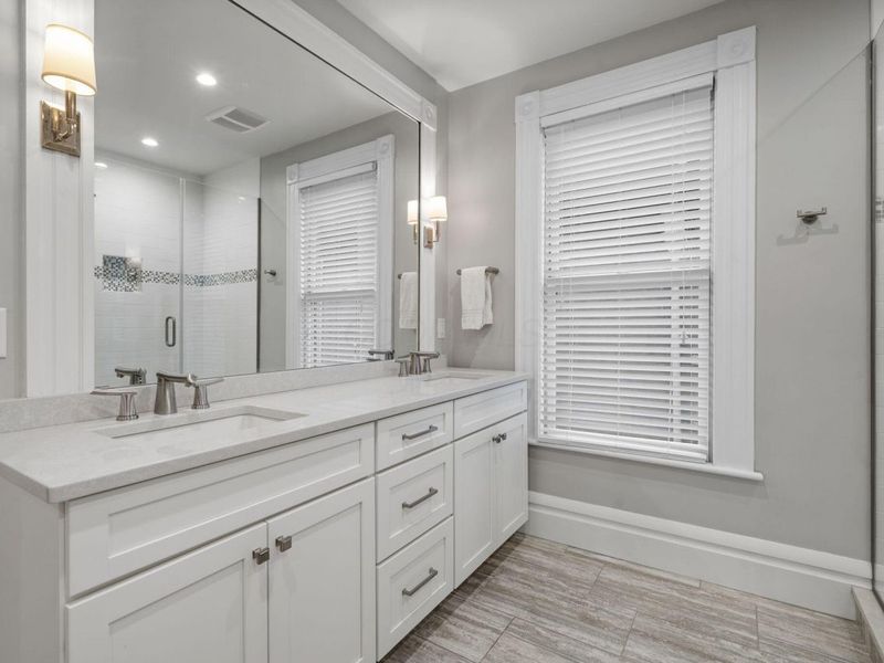 99 E Deshler Avenue, Columbus, OH 43206 Photo 64