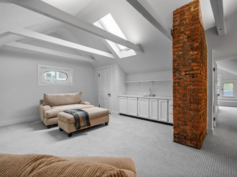 99 E Deshler Avenue, Columbus, OH 43206 Photo 68