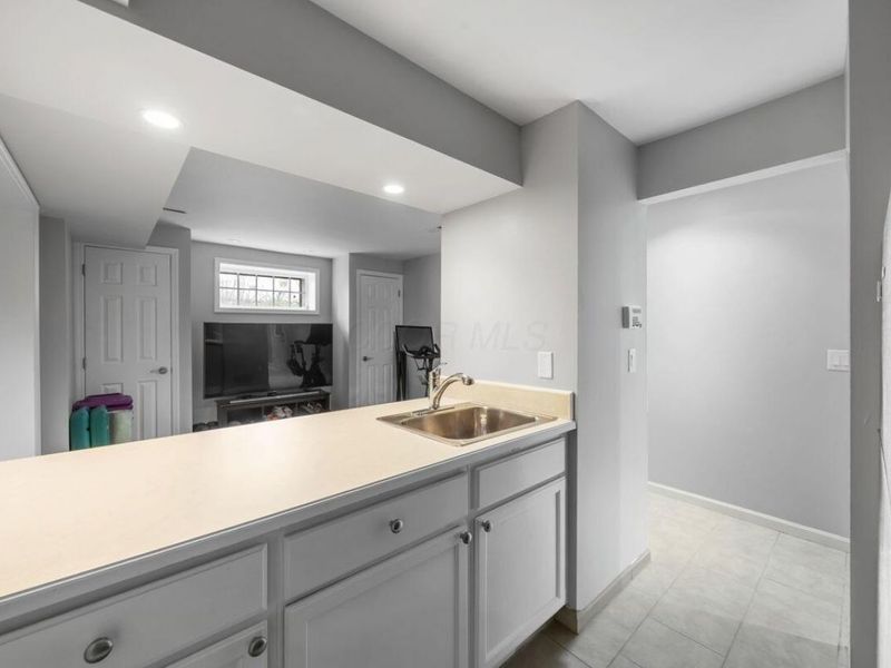 99 E Deshler Avenue, Columbus, OH 43206 Photo 81