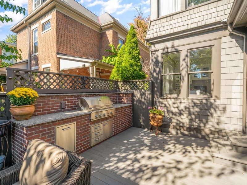 99 E Deshler Avenue, Columbus, OH 43206 Photo 93