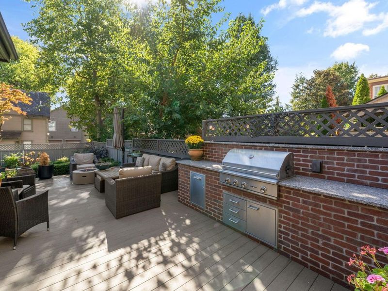 99 E Deshler Avenue, Columbus, OH 43206 Photo 94