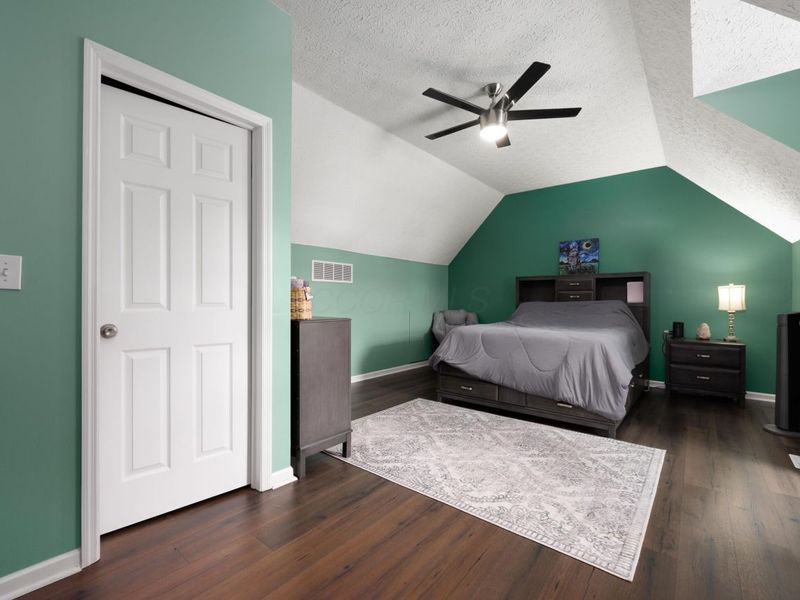 8536 Lazelle Village Drive , Lewis Center, OH 43035 Photo 24