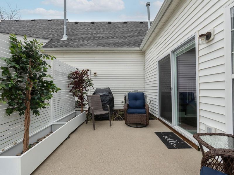 8536 Lazelle Village Drive , Lewis Center, OH 43035 Photo 28