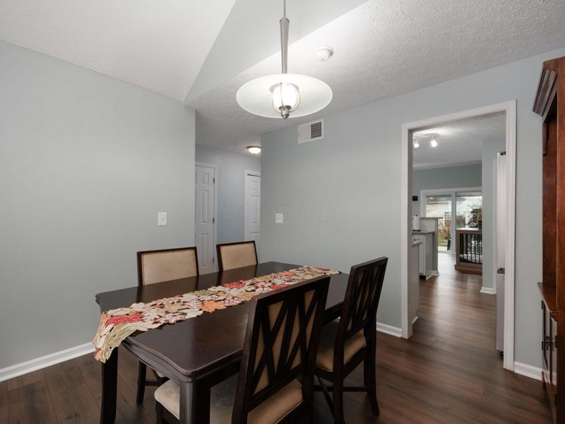 8536 Lazelle Village Drive , Lewis Center, OH 43035 Photo 6